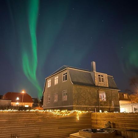 Lovely Studio Apartment With Hot Tub Reykjavík Esterno foto